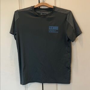 Under Armour Dark Gray and Heather Gray Short Sleeve Performance Tee